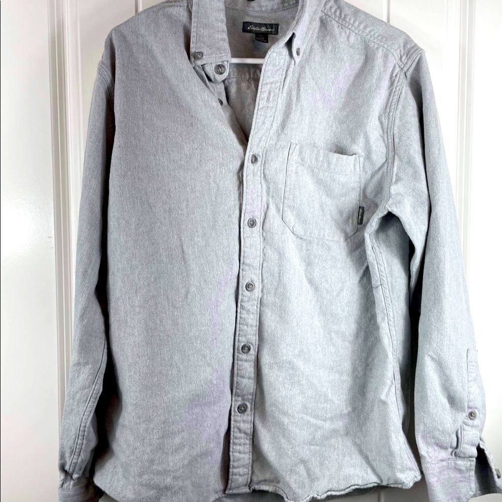 Eddie Bauer Brand Men's Long Sleeve Button Down Top EUC size Large